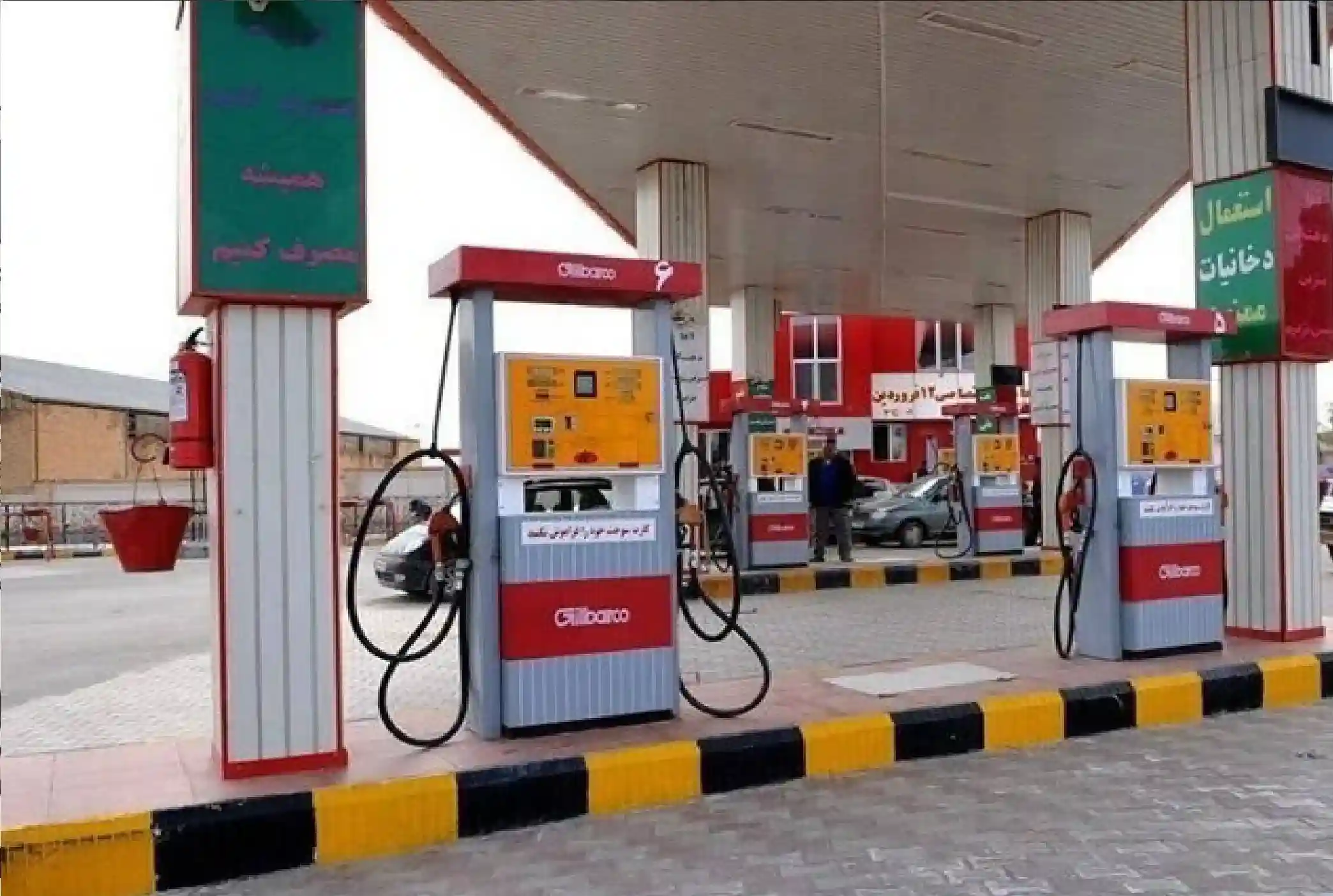 ابهام در عرضه بنزین پایتخت؛ چرا جایگاه‌های سوخت تهران به تعطیلی کشیده شدند؟